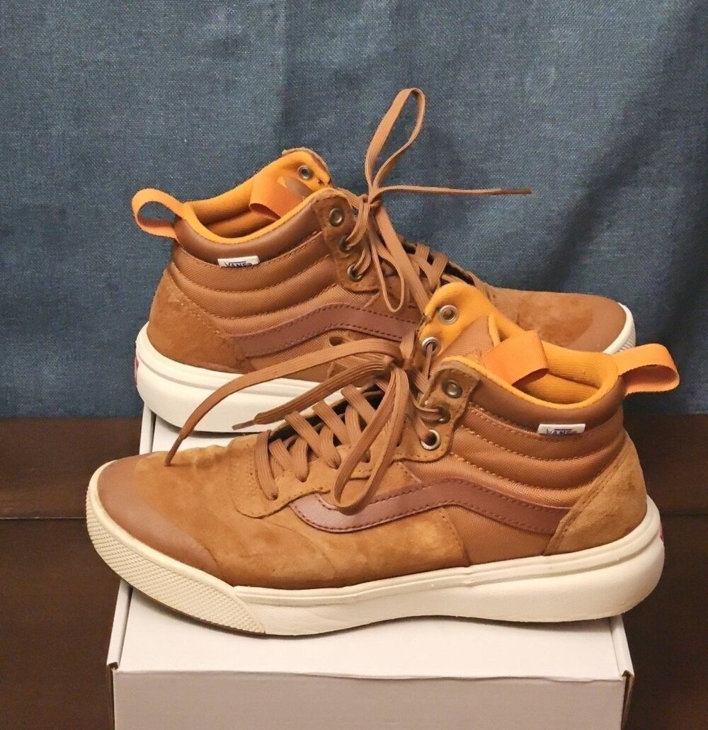 VANS UltraRange Hi DL MTE (Men's 7.5) (Women’s 9.0)